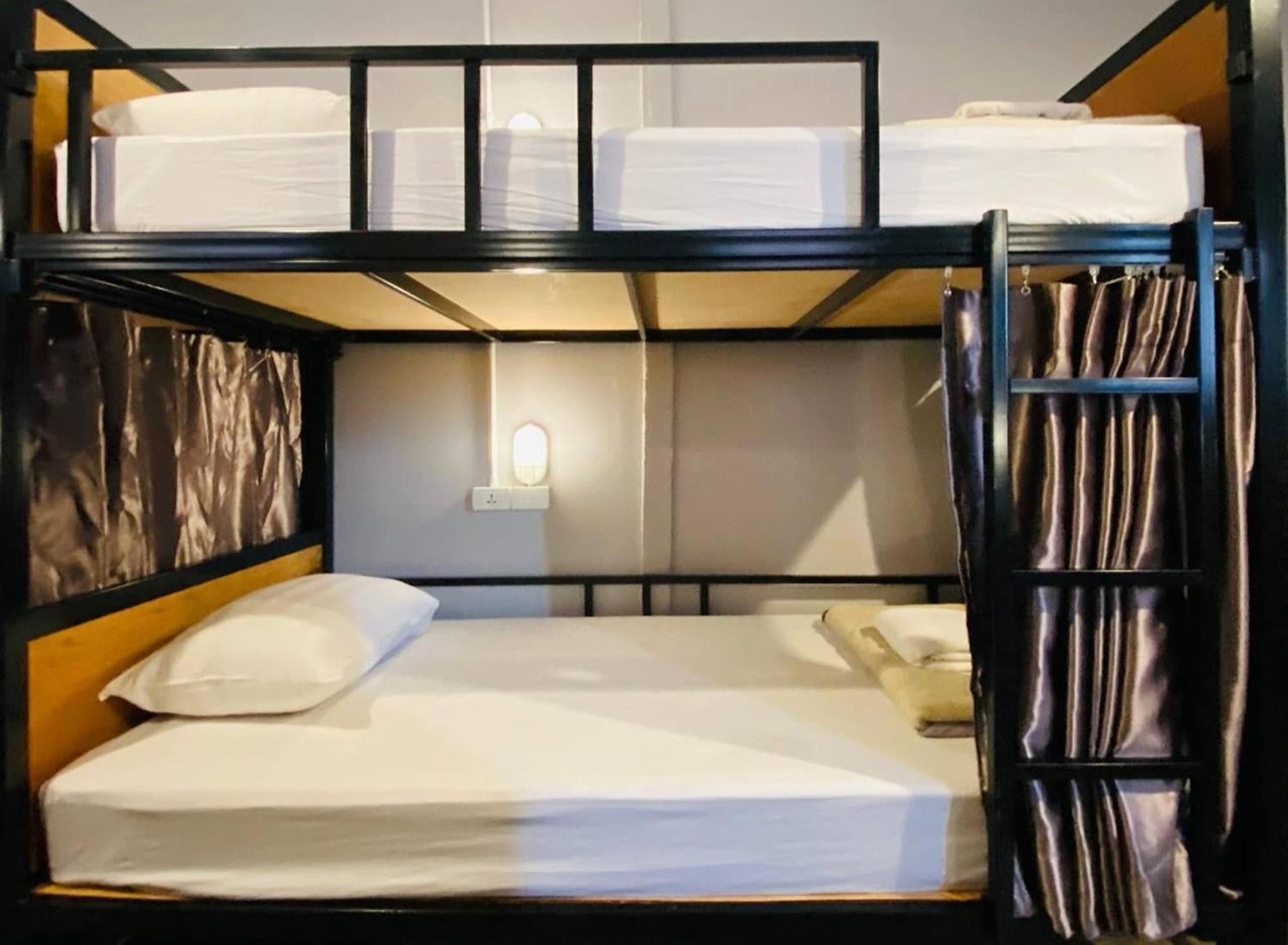 Hostel Lemon Siam Petchaburi Road Bangkok Kültér fotó